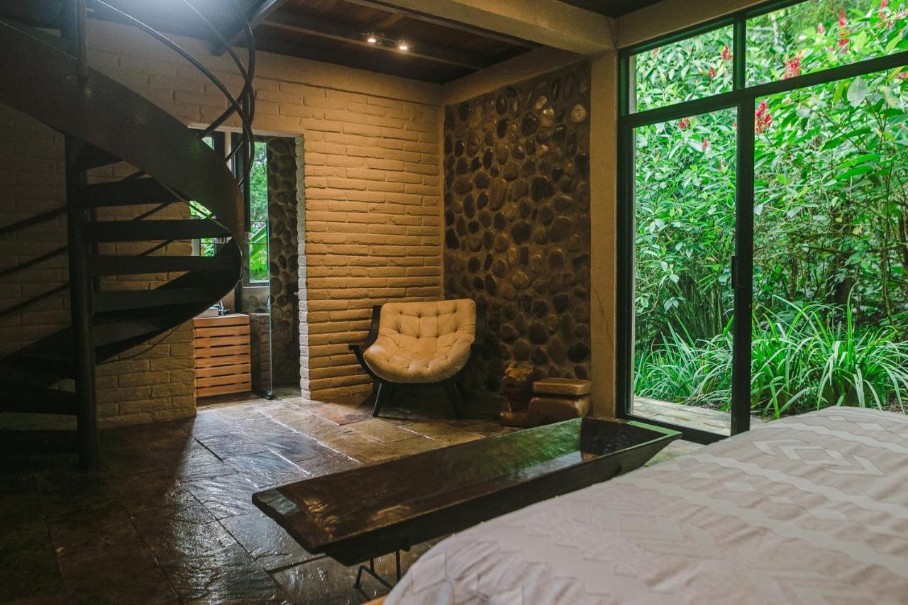 Hamadryade Lodge Puerto Misahuallí Buitenkant foto