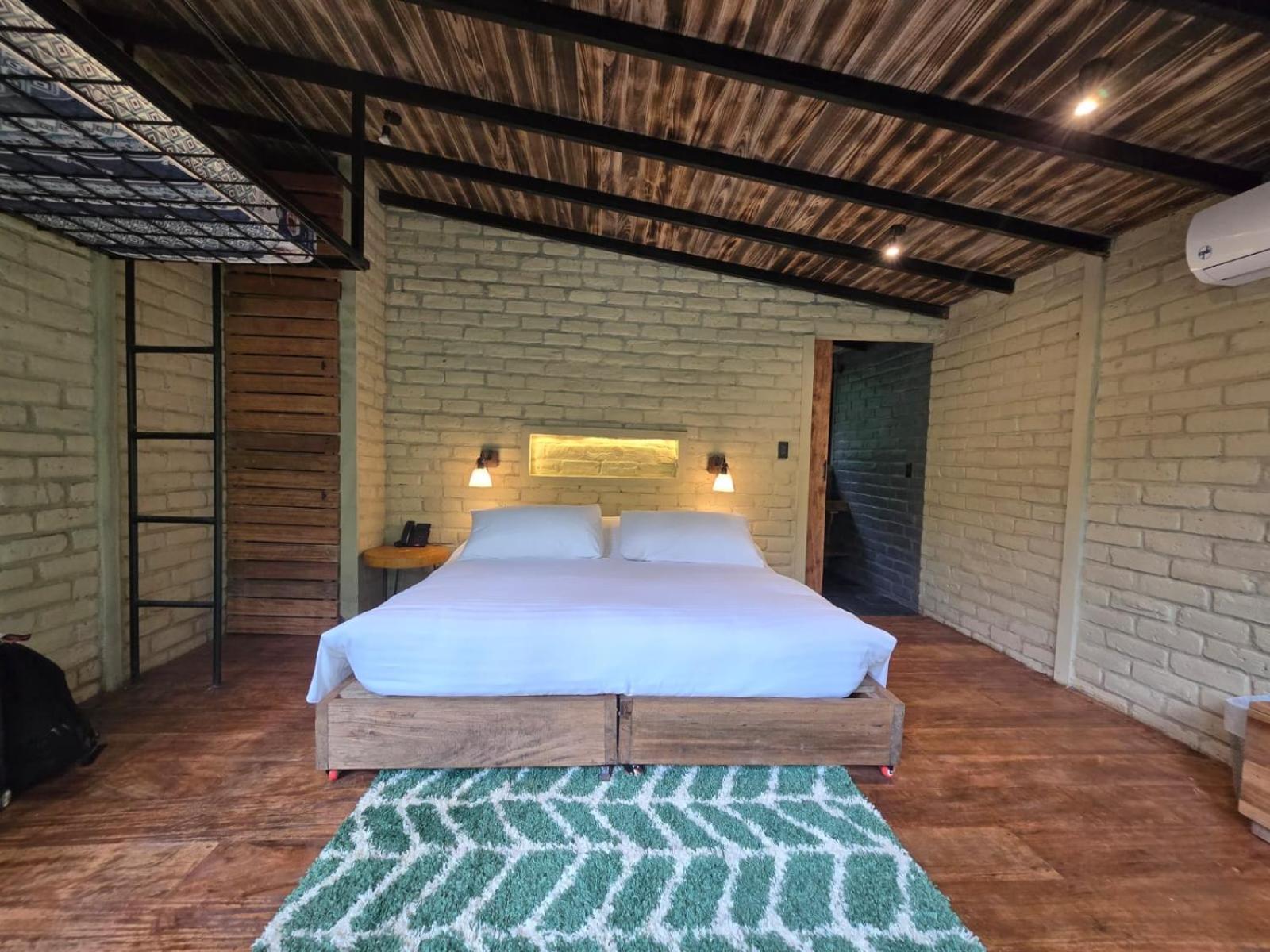 Hamadryade Lodge Puerto Misahuallí Buitenkant foto